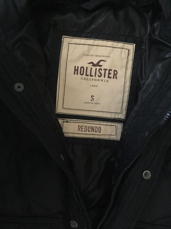 Мужская пуховая куртка с капюшоном Hollister